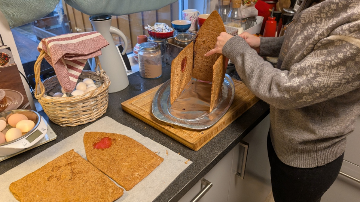 Pepperkakehus montering