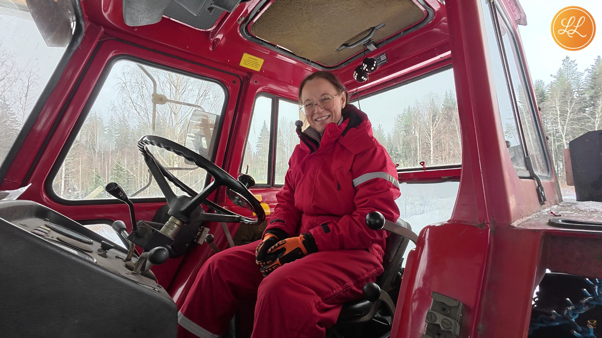 Volvo BM 2250 ny hovedtraktor.